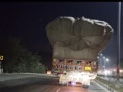ब्रेकिंग न्यूज़: पुलभट्टा थाना को खुली चुनौती देते बेख़ौफ ओवरलोड वाहन, आरटीओ चेक पोस्ट के नाक के नीचे फल-फूल रहा ‘ओवरलोड हब