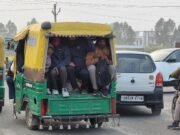 एनएच-74 बना मौत का रास्ता, ऑटो में 15 सवारियां… जिम्मेदार विभाग बेख़बर!